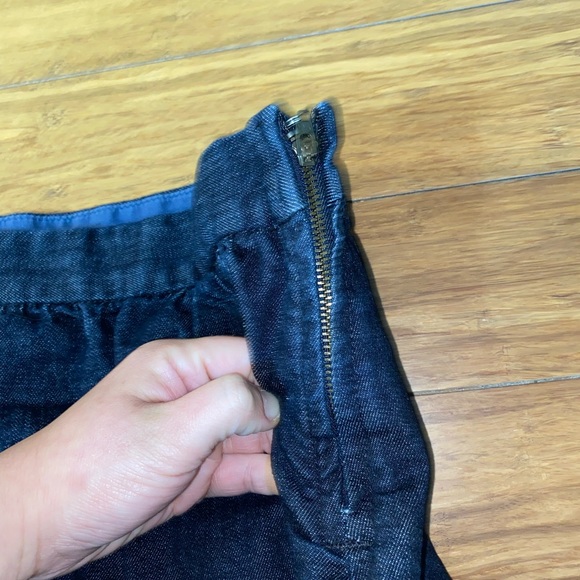 JCREW Denim Skirt | Size 4 - Picture 3 of 6